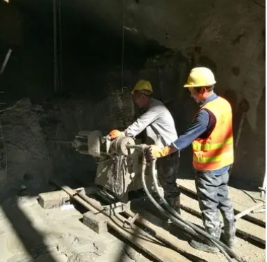 正定水下抗分散灌浆料特点 水下不分散注浆料介绍